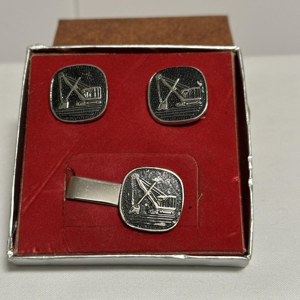 Vintage Cufflinks Tie Bar Set Silver Tone‎ Steam Shovel Paper Box Leather Print